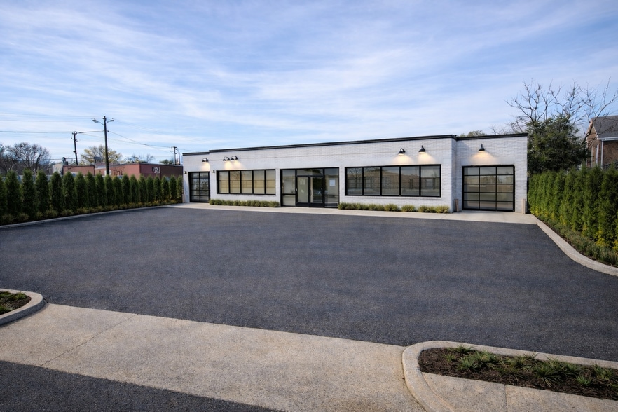 Primary Photo Of 2524-2526 S Tryon St, Charlotte Warehouse For Lease