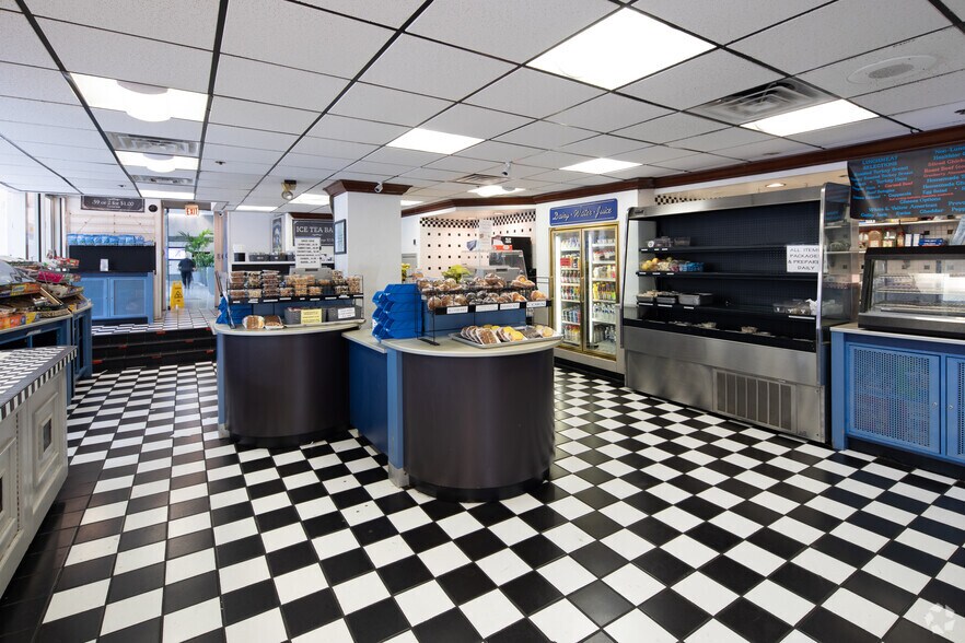 More Photos Of 1500 John F Kennedy Blvd, Philadelphia Office For Lease