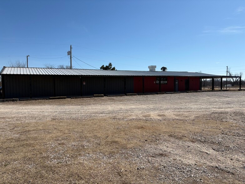 More Photos Of 1704 E Hwy 70, Kingston Bar For Sale