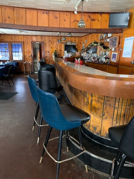 More Photos Of 6053 Rock Falls Rd, Luxemburg Restaurant For Sale