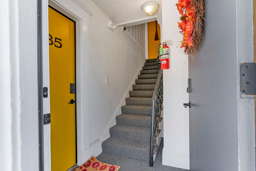 More Photos Of 937 Las Juntas St, Martinez Apartments For Sale