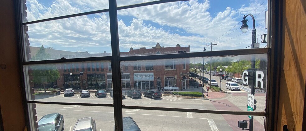 More Photos Of 201 S Main St, Broken Arrow Restaurant For Lease