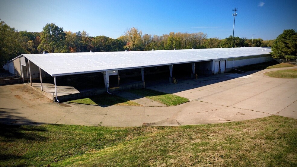 More Photos Of 4616 Enterprise Dr, Bartonville Industrial For Sale