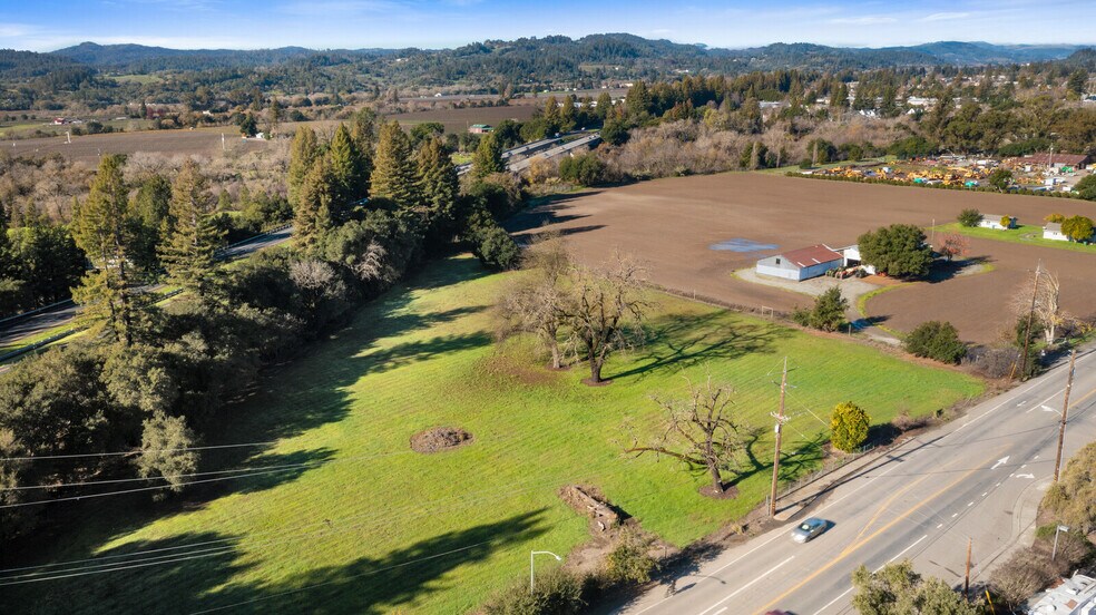 More Photos Of 13255 Healdsburg Ave, Healdsburg Land For Sale