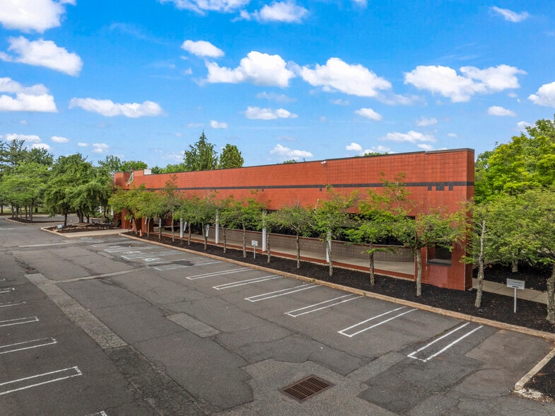 More Photos Of 2200 Cottontail Ln, Somerset Schools For Sale