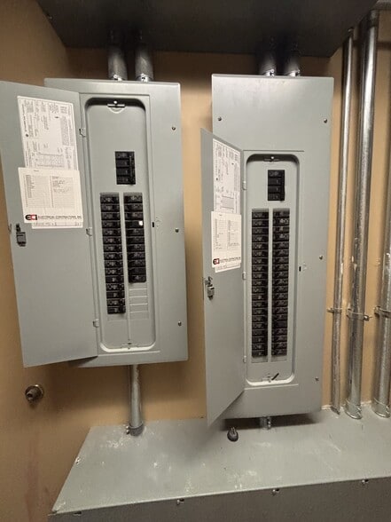 More Photos Of 763-765 W Poplar Ave, Collierville Freestanding For Sale