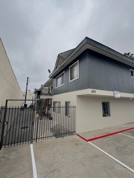 More Photos Of 3877 Menlo Ave, San Diego Apartments For Sale