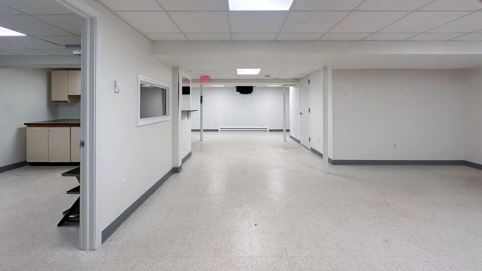 More Photos Of 14 Maple St, Terryville Office For Lease