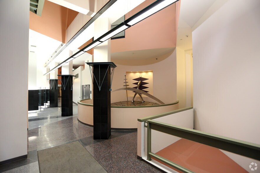 More Photos Of 312 8th St, Des Moines Office For Sale