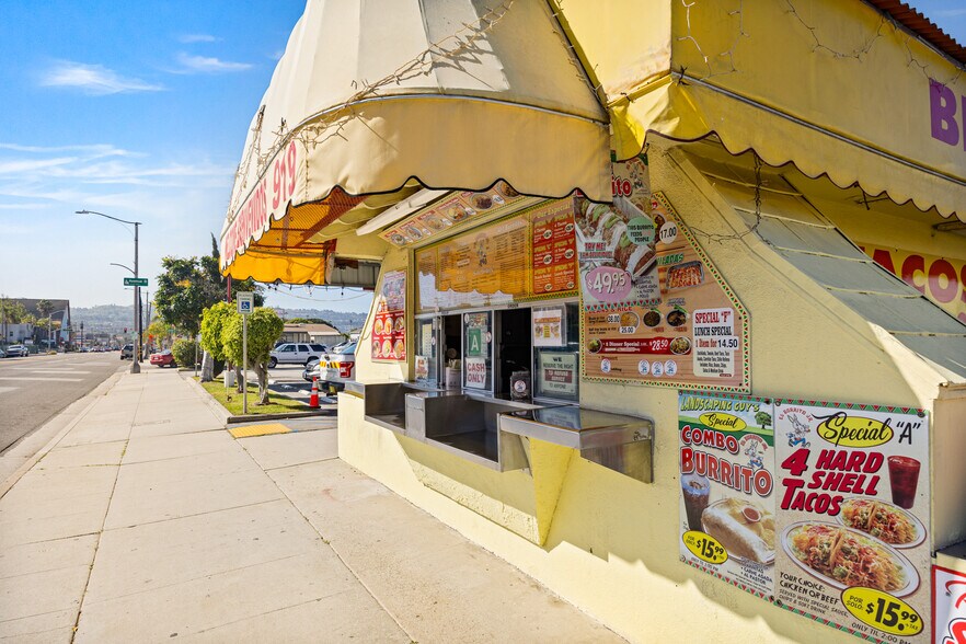 More Photos Of 921 Pacific Coast Highway, Redondo Beach General Retail For Sale