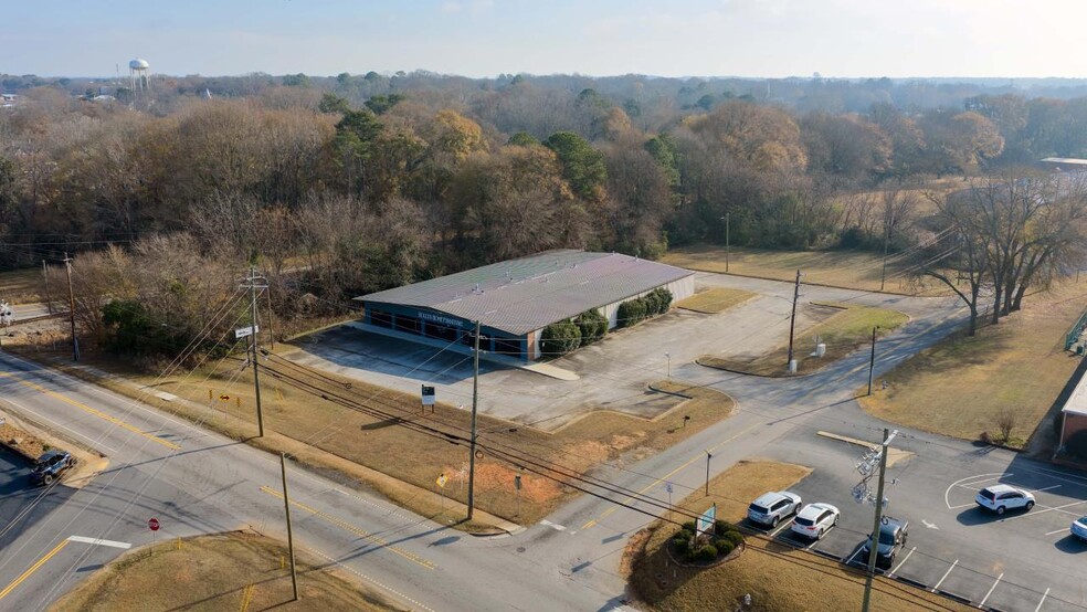 More Photos Of 160 Hampton St, McDonough Freestanding For Sale