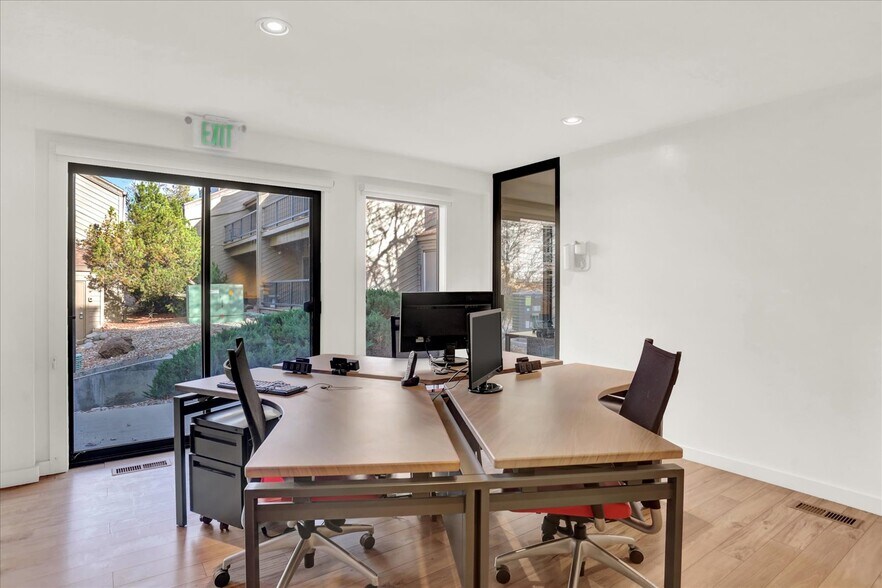 More Photos Of 6450-6464 S Quebec St, Centennial Loft Creative Space For Sale