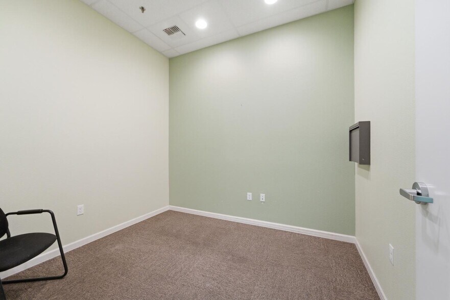 More Photos Of 1465 Tharp Rd, Yuba City General Retail For Lease