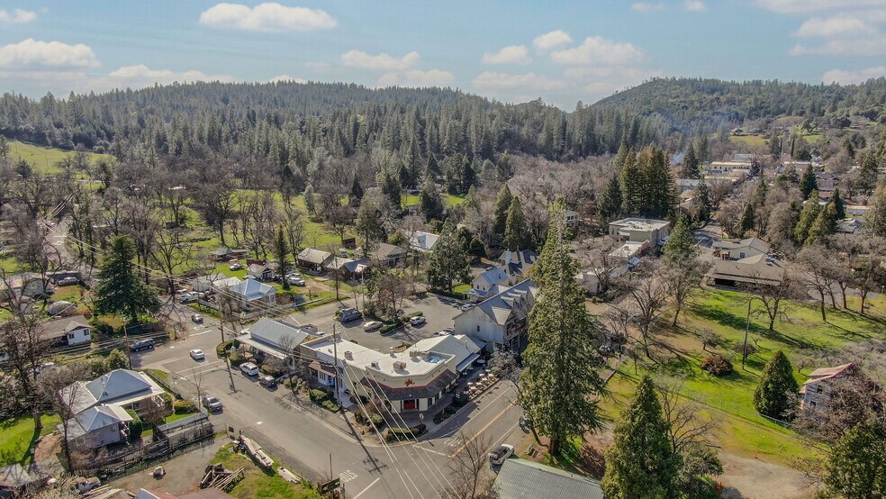 More Photos Of 191 Main St, Murphys General Retail For Sale