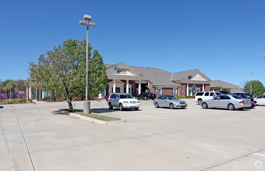 More Photos Of 201 N Bryant Ave, Edmond Office For Sale