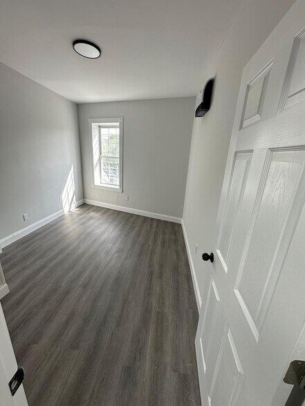 More Photos Of 10914 Sutphin Blvd, Jamaica Multifamily For Sale