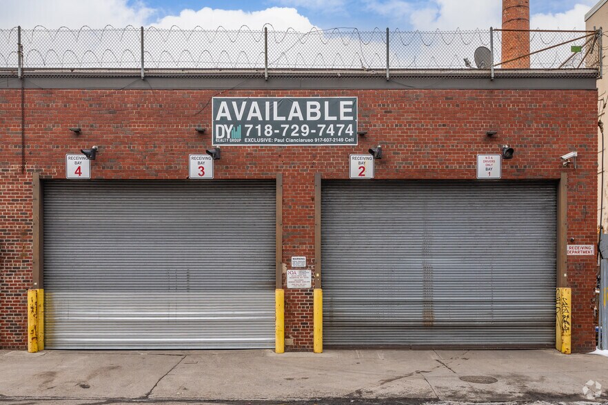More Photos Of 30-10-30-30 Review Ave, Long Island City Distribution For Lease