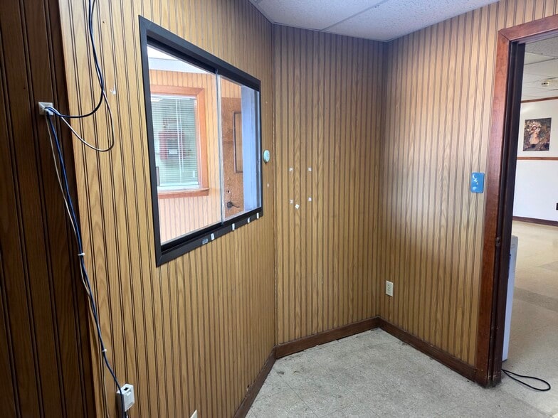 More Photos Of 2222 Belt Line Rd, Garland Religious Facility For Sale