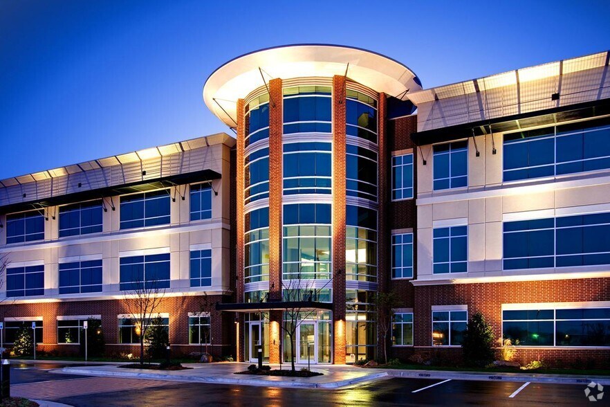 More Photos Of 11600 Broadway Extension, Oklahoma City Office For Lease