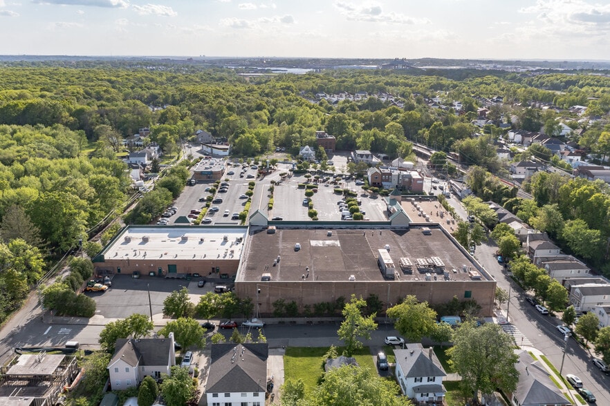 More Photos Of 6400 Amboy Rd, Staten Island Unknown For Lease