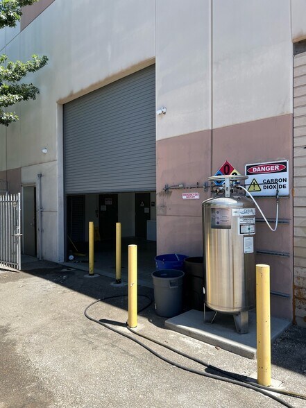 More Photos Of 1030 N D St, Sacramento Light Manufacturing For Lease