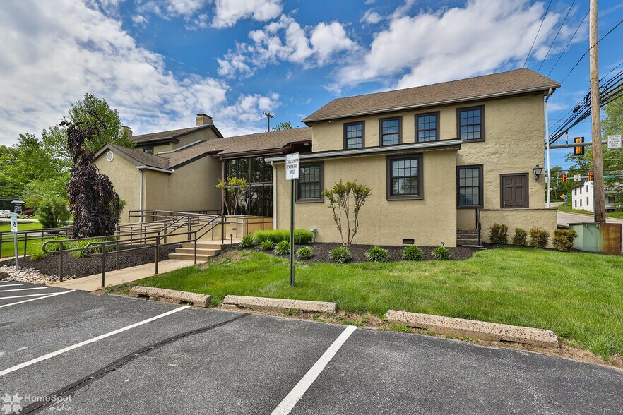 More Photos Of 1000 Ridge Rd, Pottstown Bank For Sale