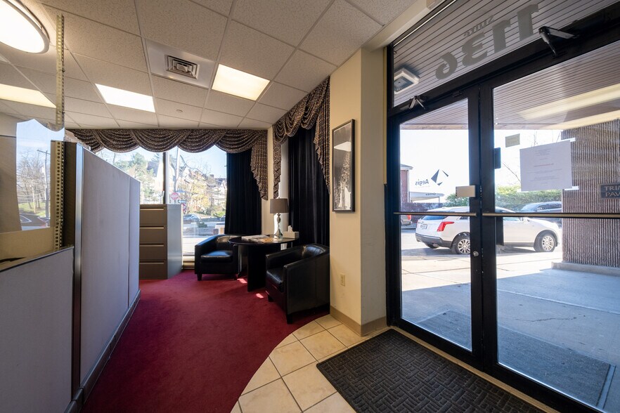 More Photos Of 1301 Grandview Ave, Pittsburgh Office For Sale
