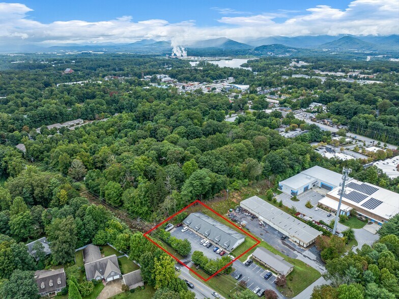 More Photos Of 3179 Sweeten Creek Rd, Asheville General Retail For Lease