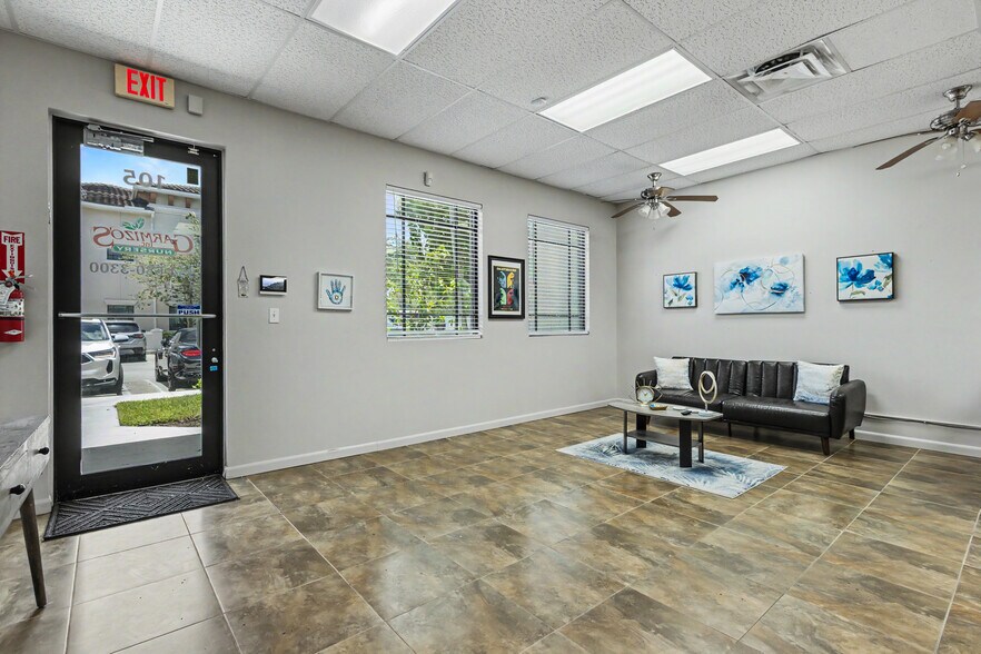 More Photos Of 10600 Griffin Rd, Cooper City Office For Sale
