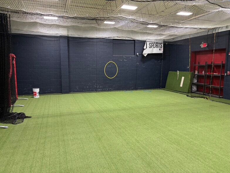 More Photos Of 1615 Bustleton Pike, Feasterville Trevose Warehouse For Lease