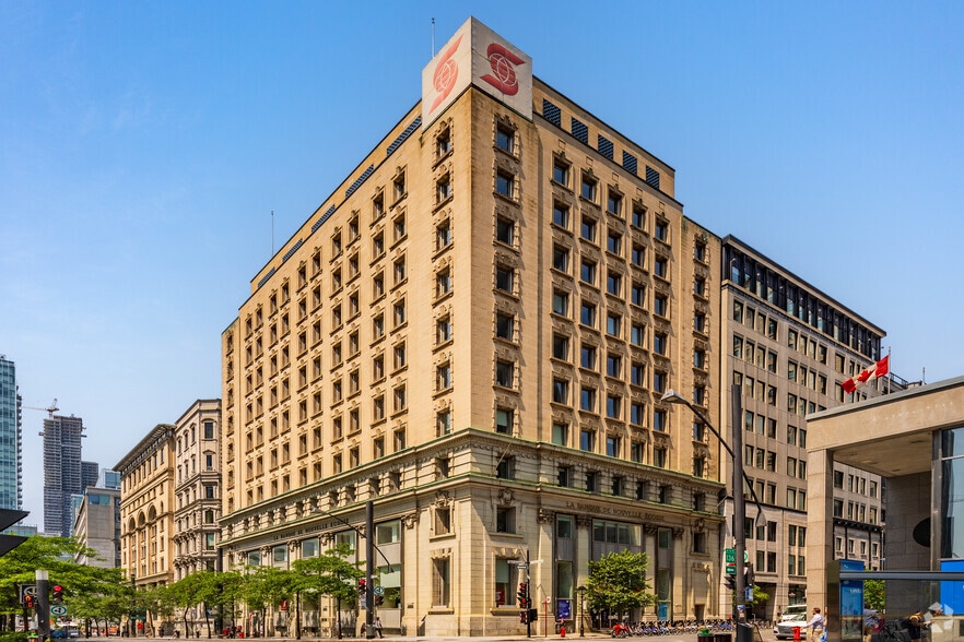 Primary Photo Of 715 Rue du Square-Victoria, Montréal Office For Sale