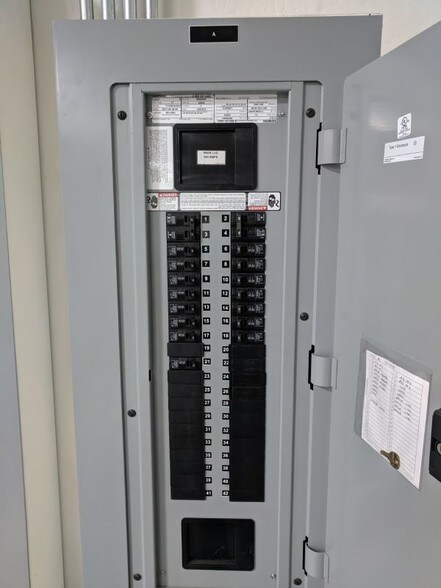 More Photos Of 5335 E Main St, Mesa Manufacturing For Sale