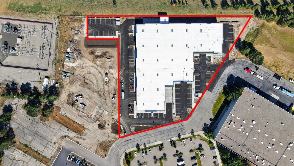 More Photos Of 22421 E Appleway Ave, Liberty Lake Showroom For Lease