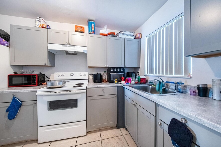 More Photos Of 2221 NW 58th Ave, Lauderhill Apartments For Sale