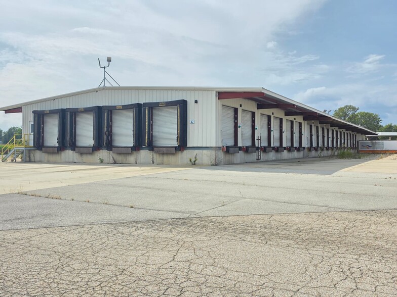 More Photos Of 700 NE Arch St, Atlanta Truck Terminal For Sale