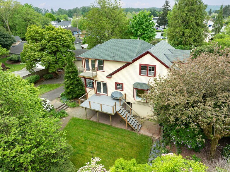 More Photos Of 654 W Main St, Monroe Office For Sale