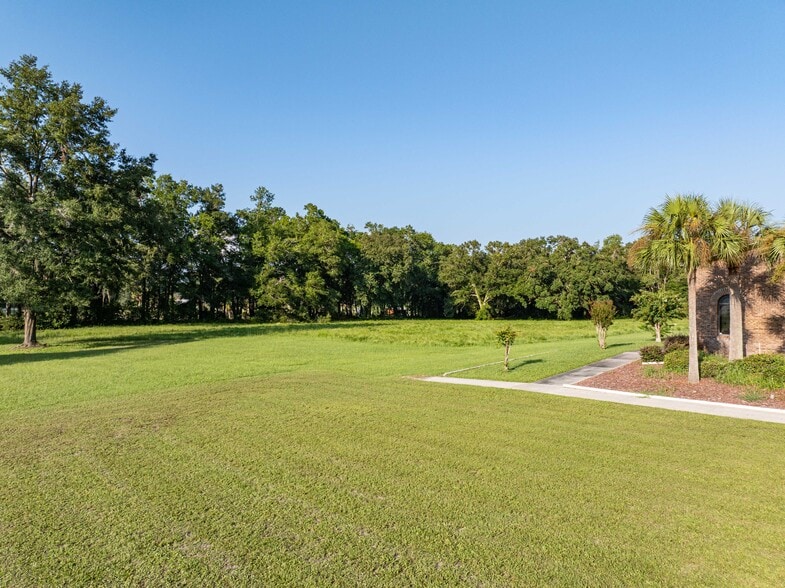 More Photos Of 5056 FL-47, Lake City Specialty For Sale
