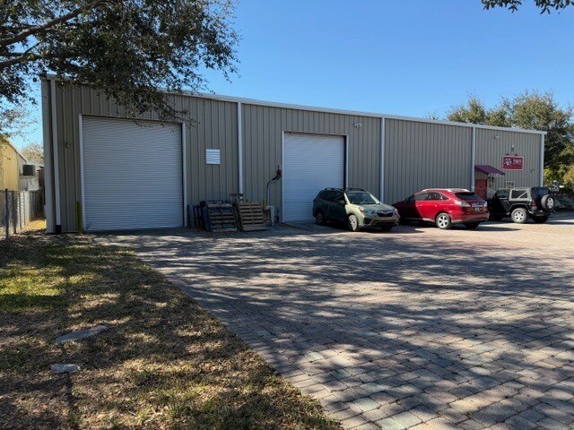 More Photos Of 4006 W Cayuga, Tampa Warehouse For Sale