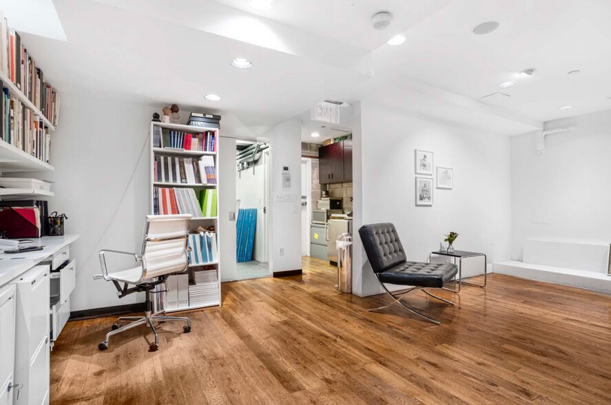 More Photos Of 15 Rivington St, New York Apartments For Sale
