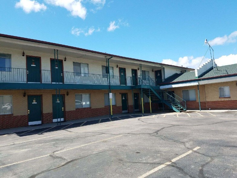 More Photos Of 414 W 29th St, Pueblo Hotel For Sale
