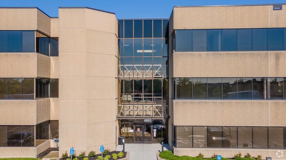 More Photos Of 4665 Cornell Rd, Blue Ash Office For Lease