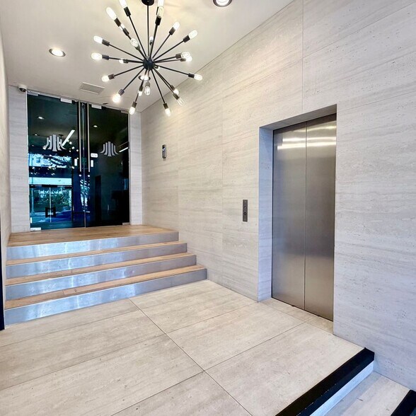 More Photos Of 449 S Beverly, Beverly Hills Office For Lease