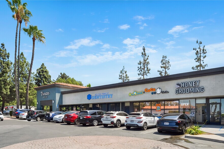 More Photos Of 390 N Citrus Ave, Azusa Storefront For Sale