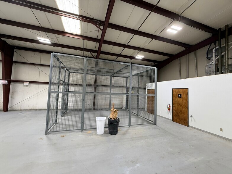 More Photos Of 2450 S 3400 W, Salt Lake City Manufacturing For Lease