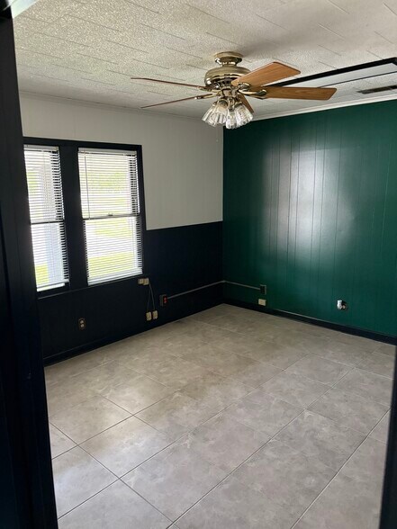 More Photos Of 2512 Westwood Rd, Westlake Loft Creative Space For Lease