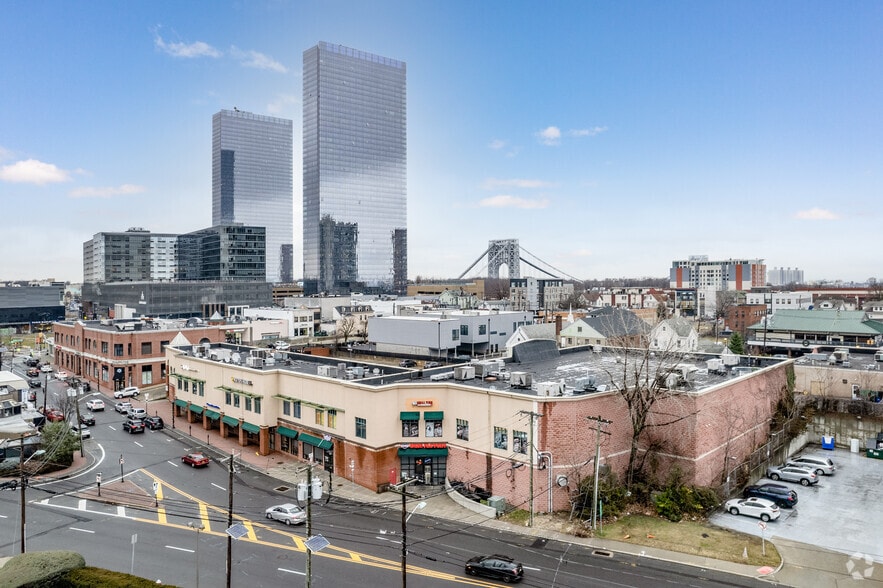 More Photos Of 1638-1642 Schlosser St, Fort Lee General Retail For Sale