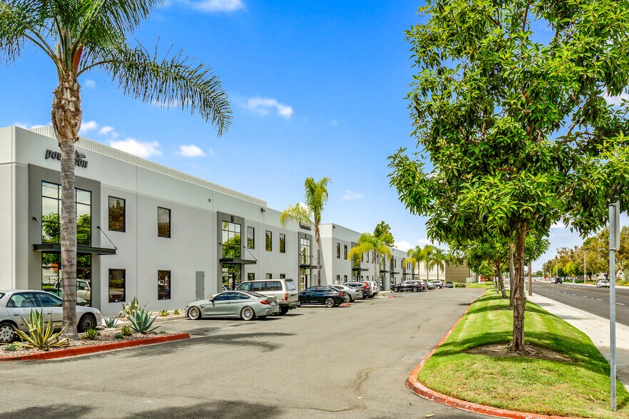 More Photos Of 1382 Valencia Ave, Tustin Research And Development For Lease