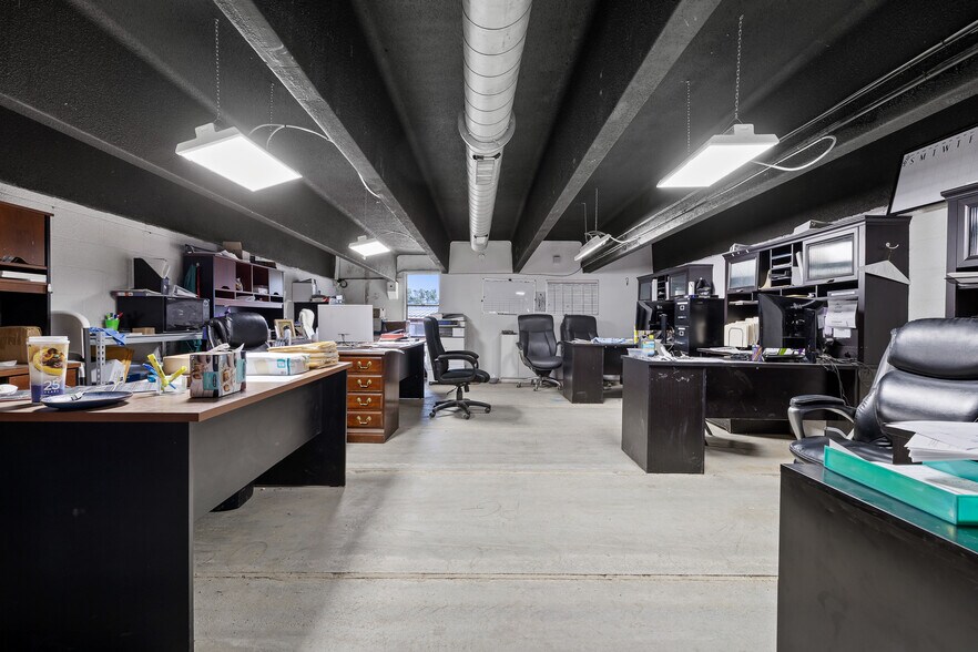 More Photos Of 121 Honest St, Chattanooga Light Manufacturing For Sale