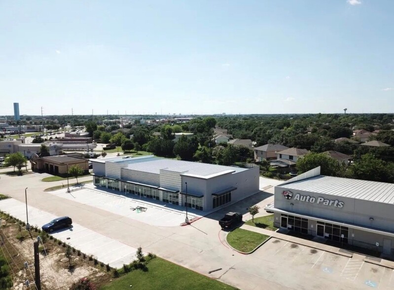 Primary Photo Of 6324 West, Houston Storefront Retail Office For Lease