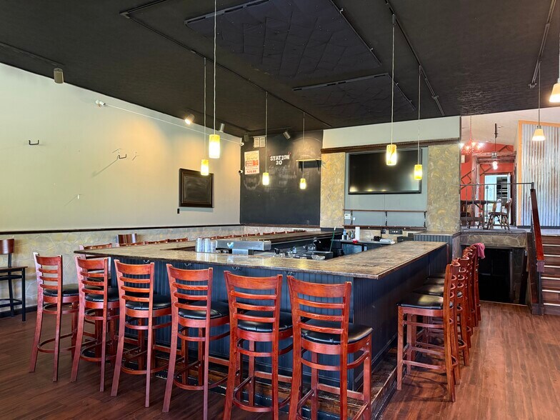 More Photos Of 12318 State Highway 18, Conneaut Lake Freestanding For Lease